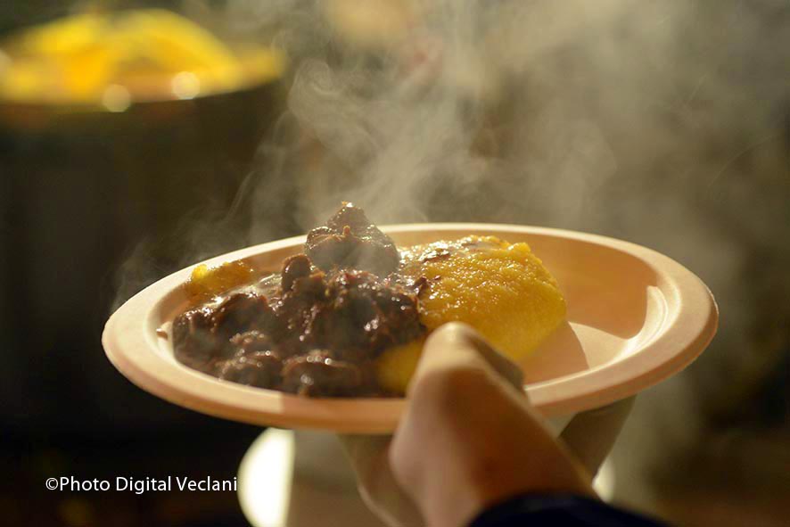 Caspo Gustando: piatto di carne e polenta